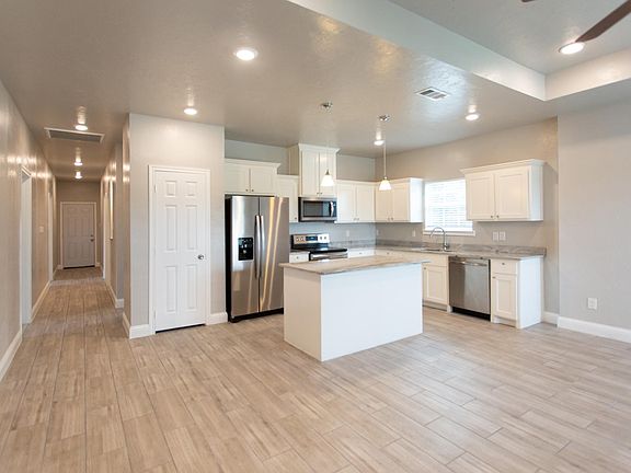 4th image of 2909 Dalton St