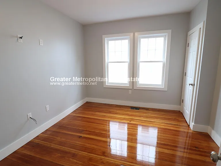 21 Seafoam Ave #2 — Photo 8