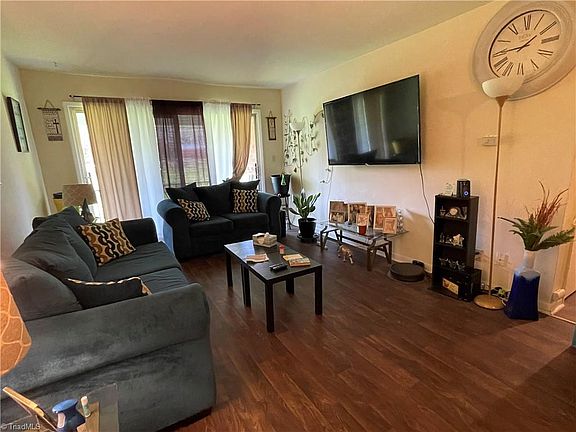 3rd image of 2815 N O'Henry Blvd APT G
