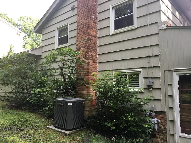 1115 Westbriar Ct NE — Photo 20