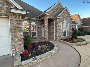 5117 Crown Ridge Dr, Wichita Falls, TX 76310
