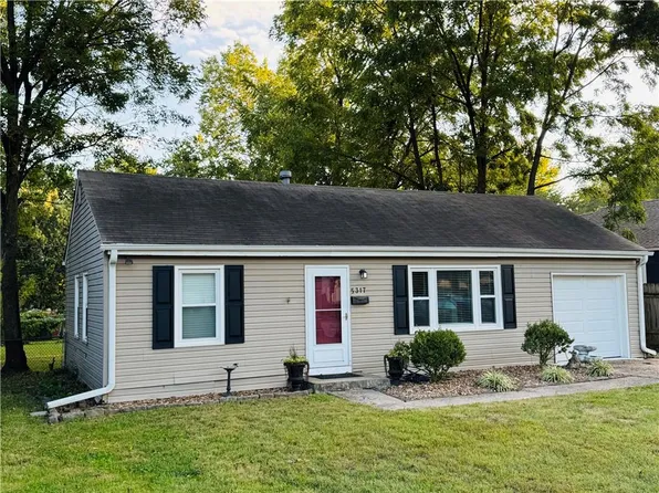 5317 W 49th St, Roeland Park, KS 66205