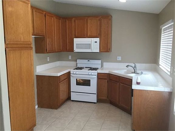 3rd image of 22862 Mirileste Dr