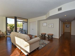 4950 Woodway Dr UNIT 304, Houston, TX 77056