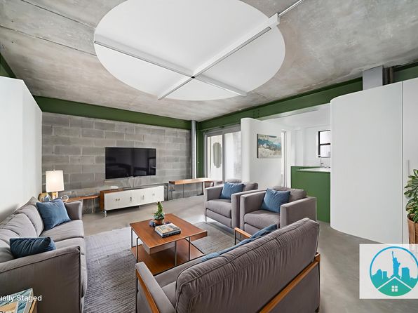 135 Division St APT 4A