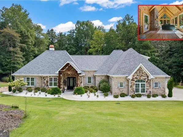 931 Antrim Glen Dr, Hoschton, GA 30548
