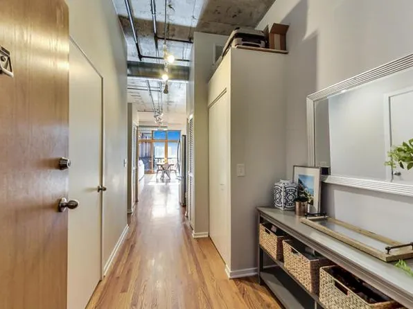 1000 W Adams St APT 418, Chicago, IL 60607
