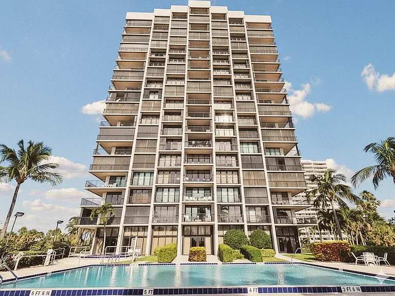 5047 N Highway A1A — Photo 14