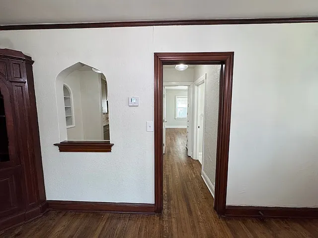 1235 S Columbia Ave — Photo 10