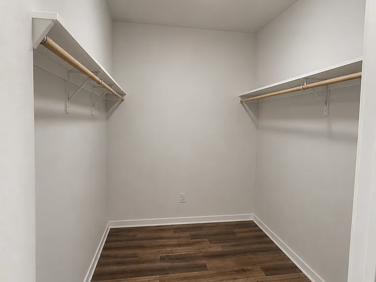 410 W Main St — Photo 9