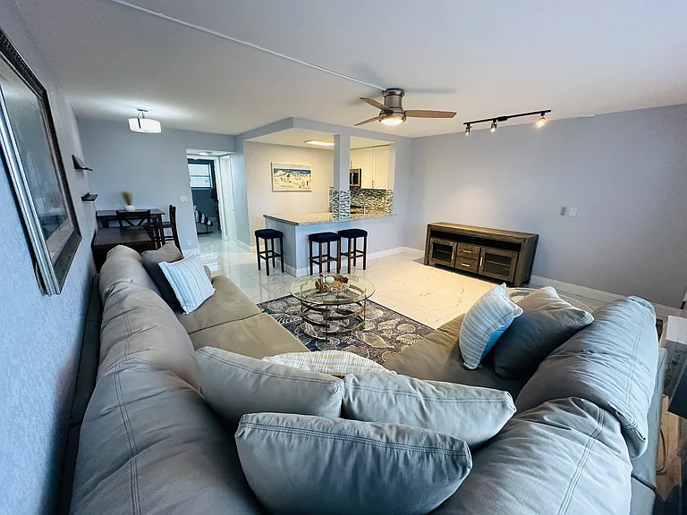 625 Antioch Ave #407 — Photo 4