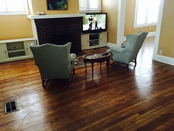 2nd image of 2580 Herschel St