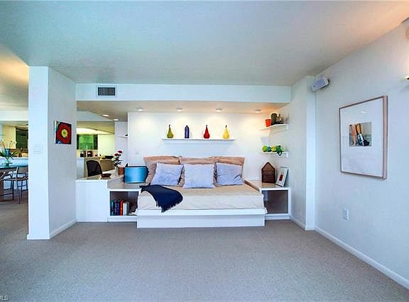 5th image of 651 E Gulf Dr Unit 133