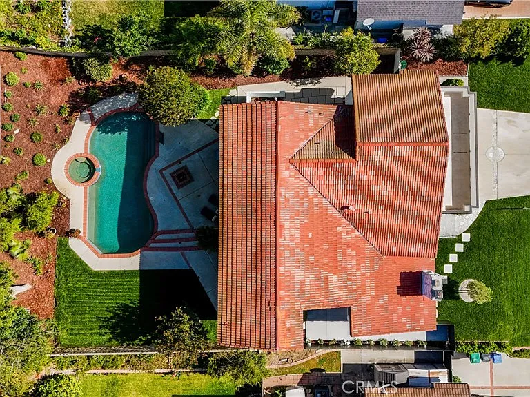 5347 Cangas Dr — Photo 47