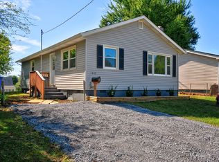 818 W 14th St, Front Royal, VA 22630