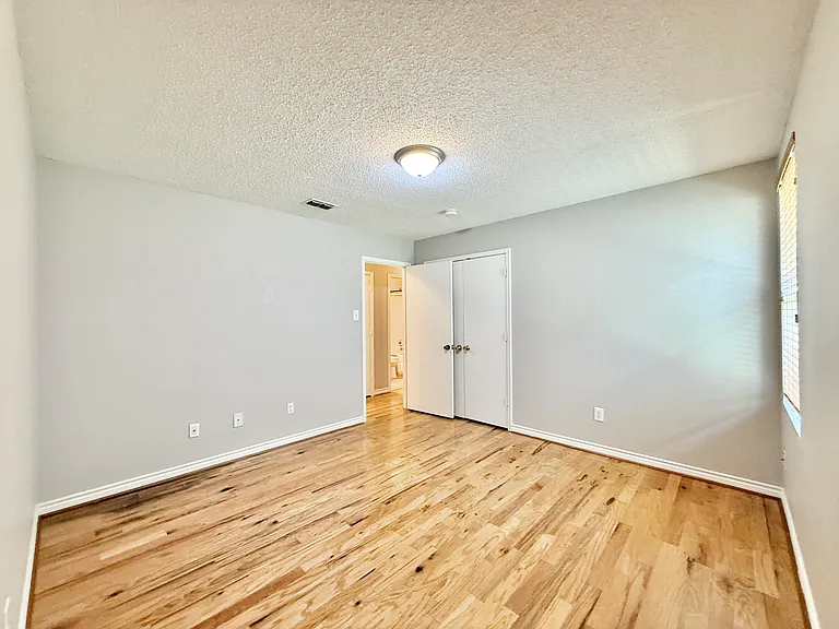 Bedroom #1