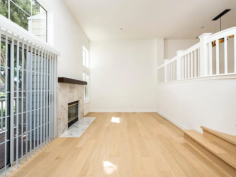 356 Meridian Dr — Photo 3