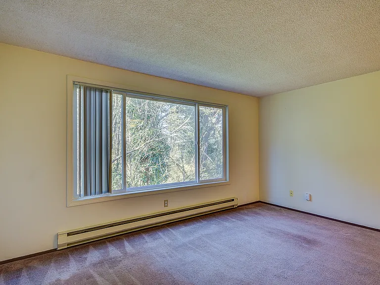 M0646-Prairie Village - 304 N. Main St — Photo 4