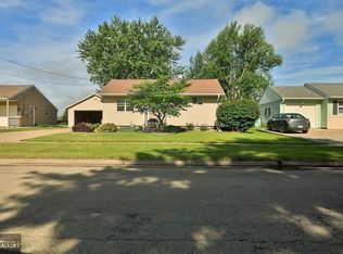 1515 Prince St, Grinnell, IA 50112