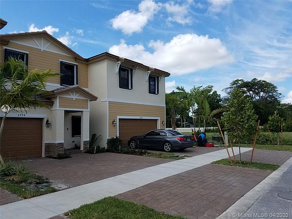 2nd image of 5990 Mustang Manor Dr