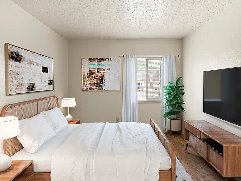 Westport Crossing Apartments — Photo 40