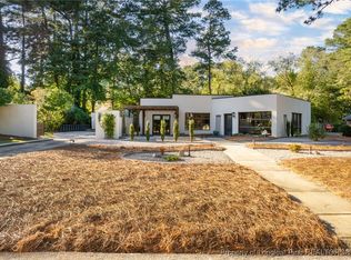 2210 Winterlochen Rd, Fayetteville, NC 28305