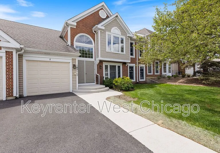 1851 Fox Run Dr #B — Photo 1