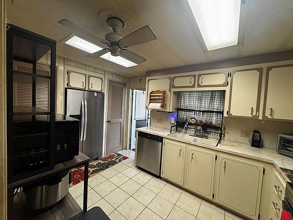 4th image of 6165 N joshua Lane