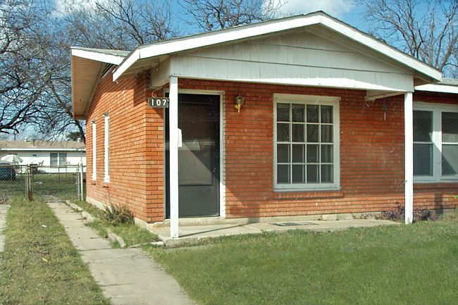 1st image of 107 Anton Dr