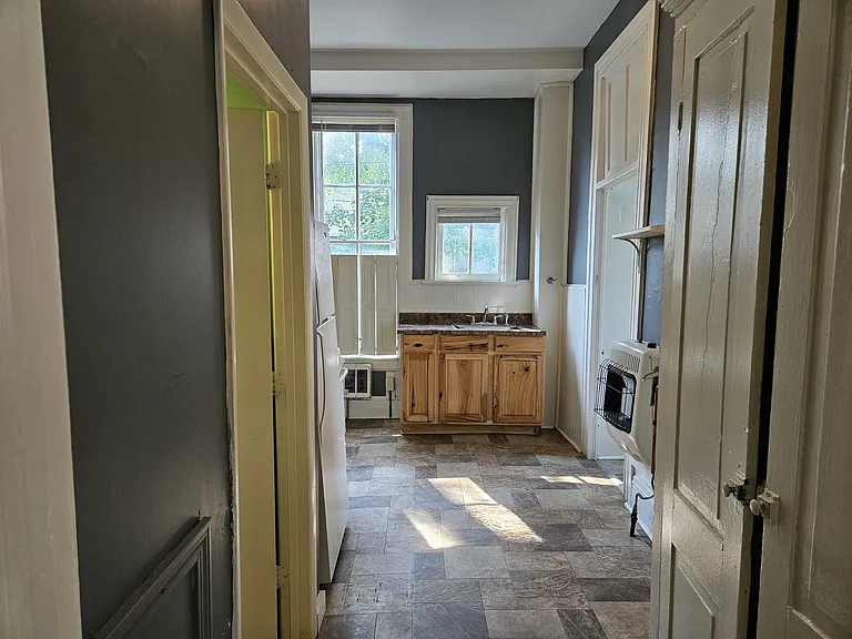 315 Center St #2 — Photo 6