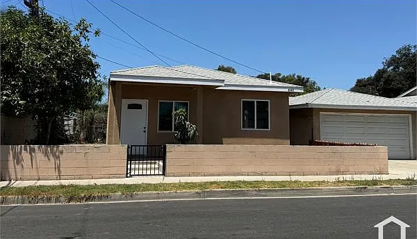 640 S Oak St — Photo 1