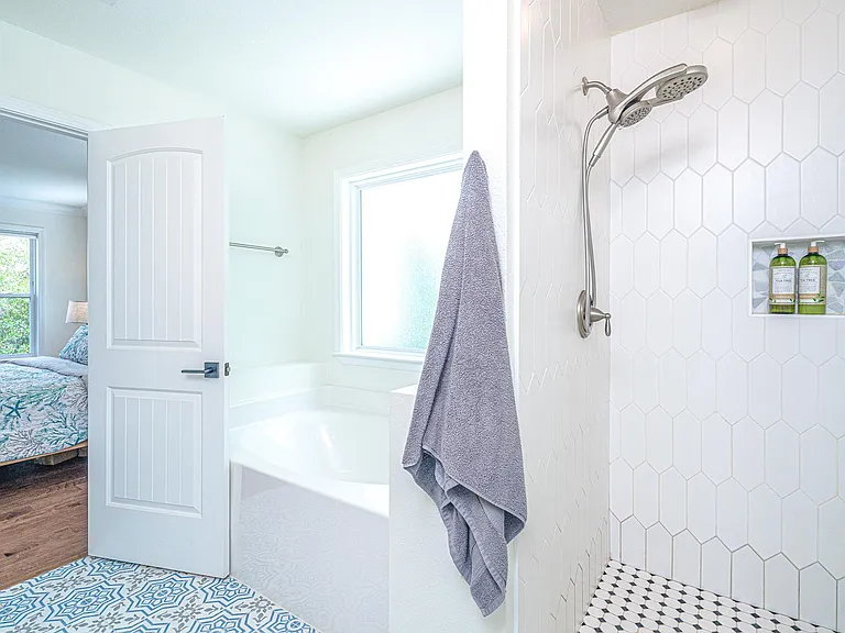 136 Grayling Way — Photo 21