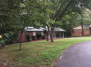 33 Laurel Dr, Cartersville, GA 30120