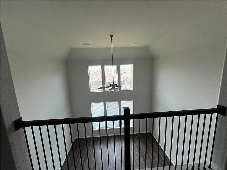 2638 Settler Hill Dr — Photo 11