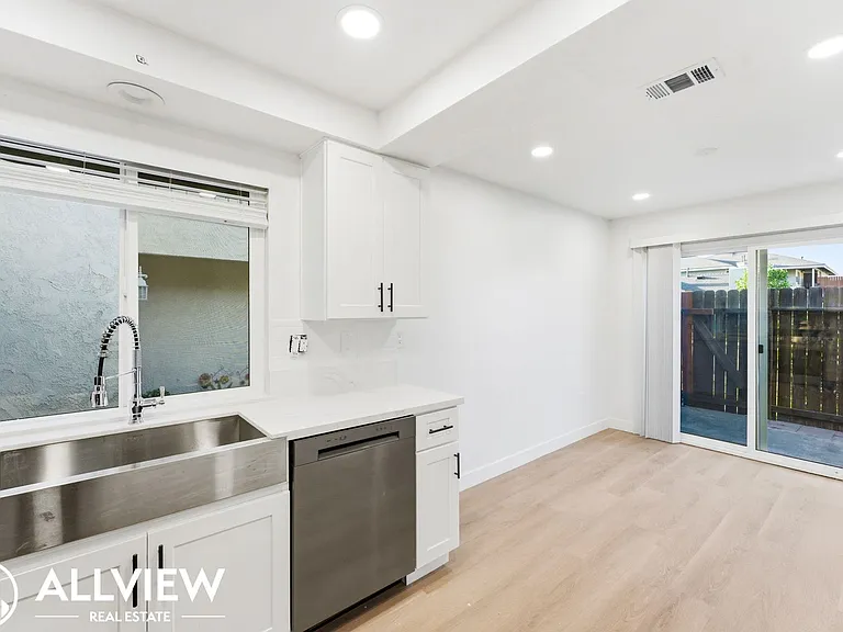 16781 Bardon Lane — Photo 10