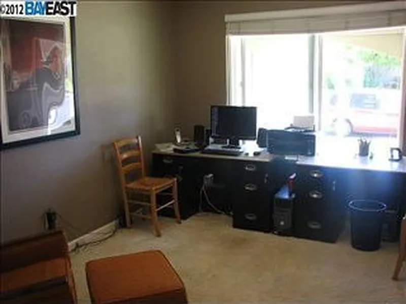 Thumbnail 12