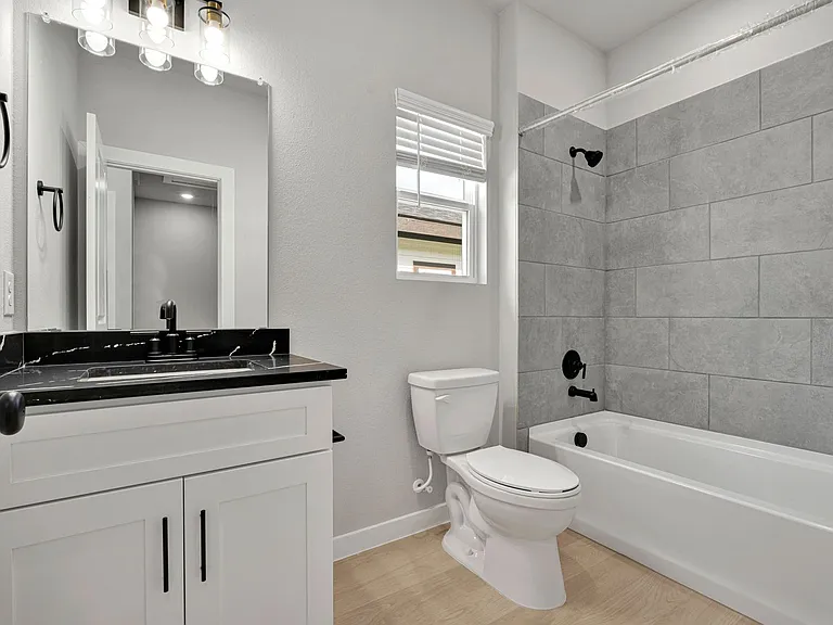 525 Dakota St — Photo 13