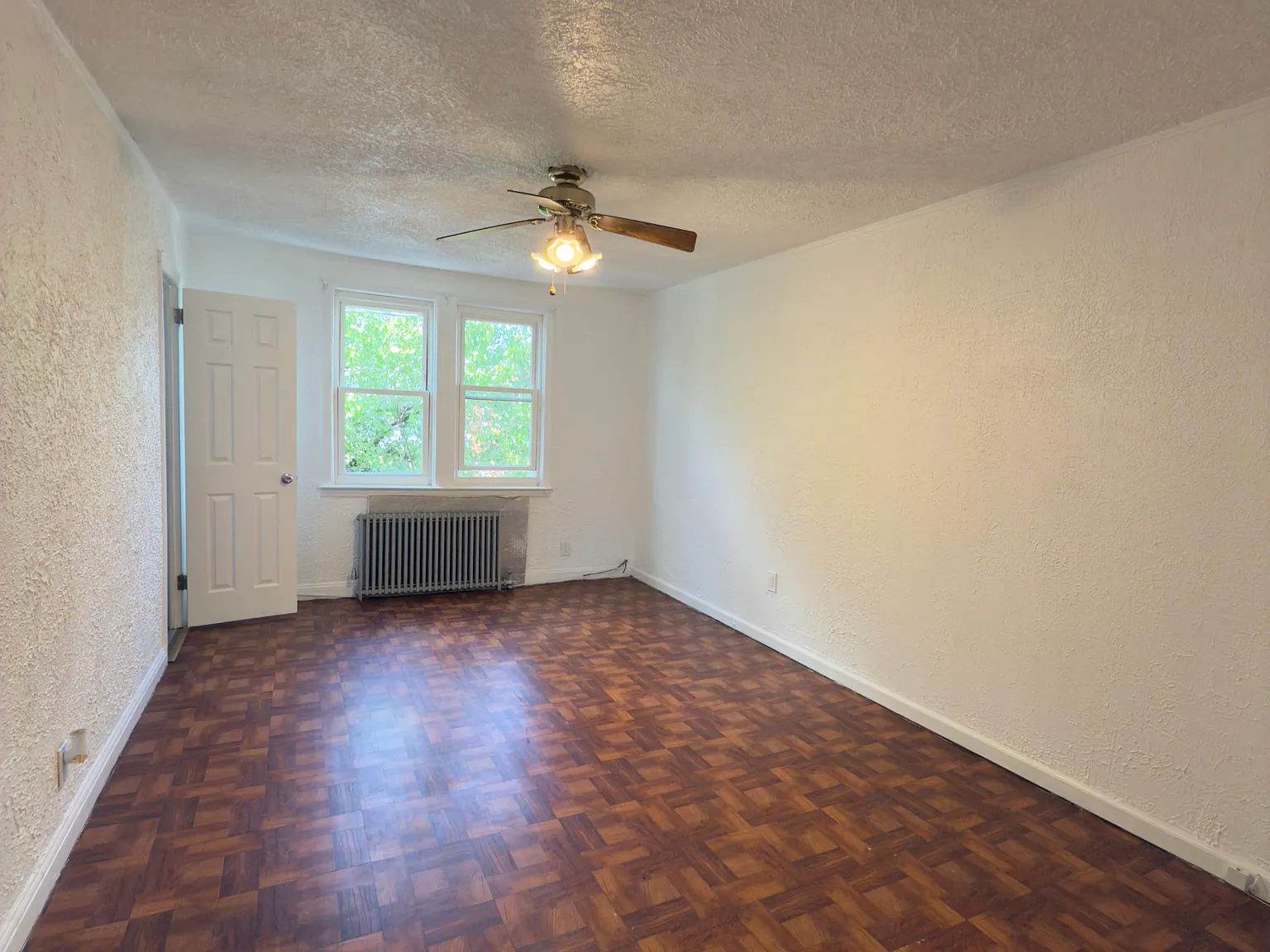 2 bed, $2,350 — Photo 2