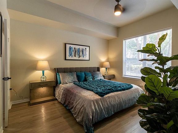 5th image of 4001 N Fannin St #4705