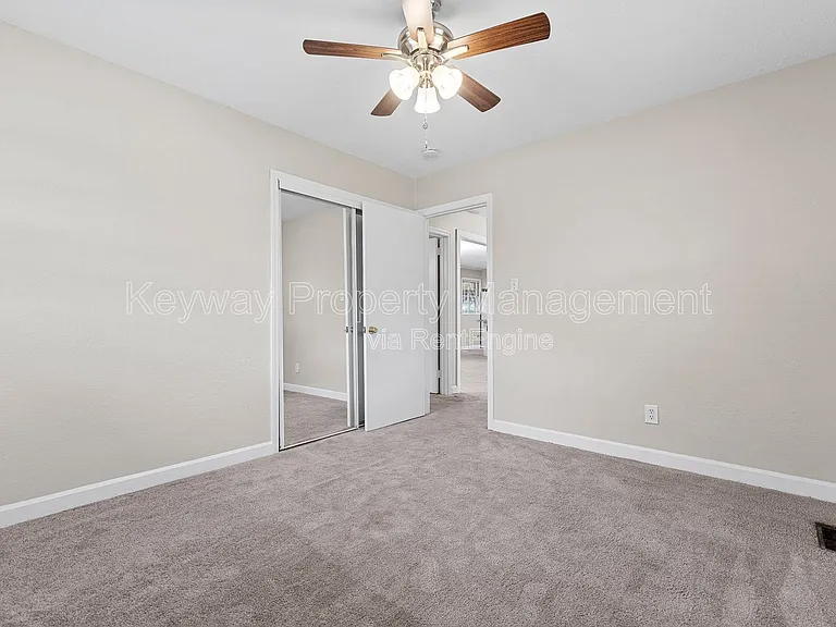 133 Belair Rd — Photo 9