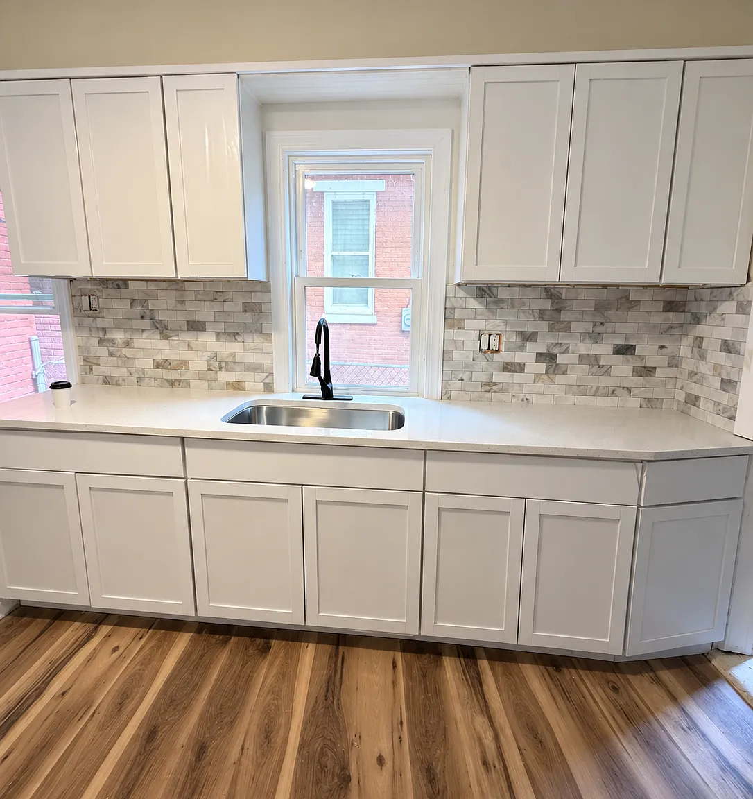 4 bed, 1088 sqft, $2,100 — Photo 4