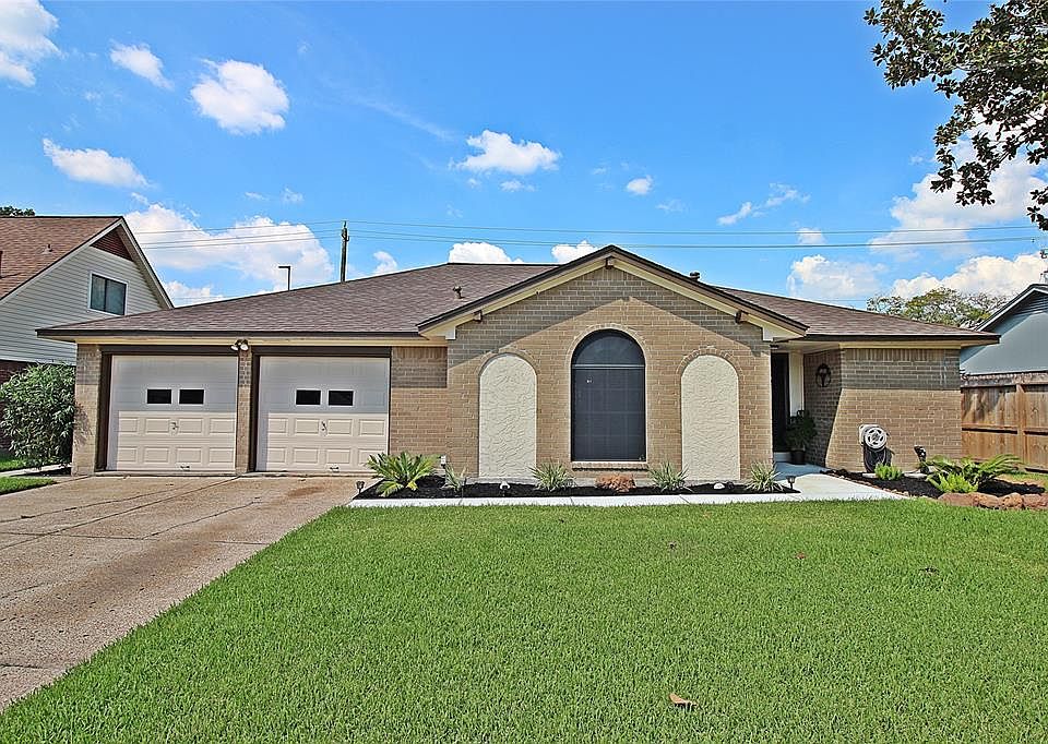 1st image of 3902 Thistledown Dr