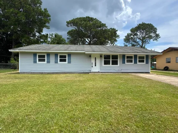 6608 Columbus Cir, Ocean Springs, MS 39564