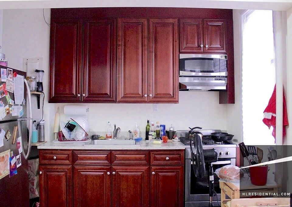 1st image of 3176 35th St APT 1F