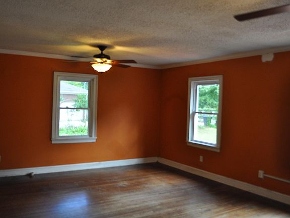 4th image of 4315 Dorsey Ave