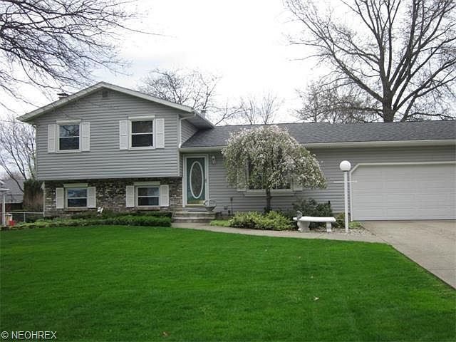 1st image of 3293 Glenbrook Dr