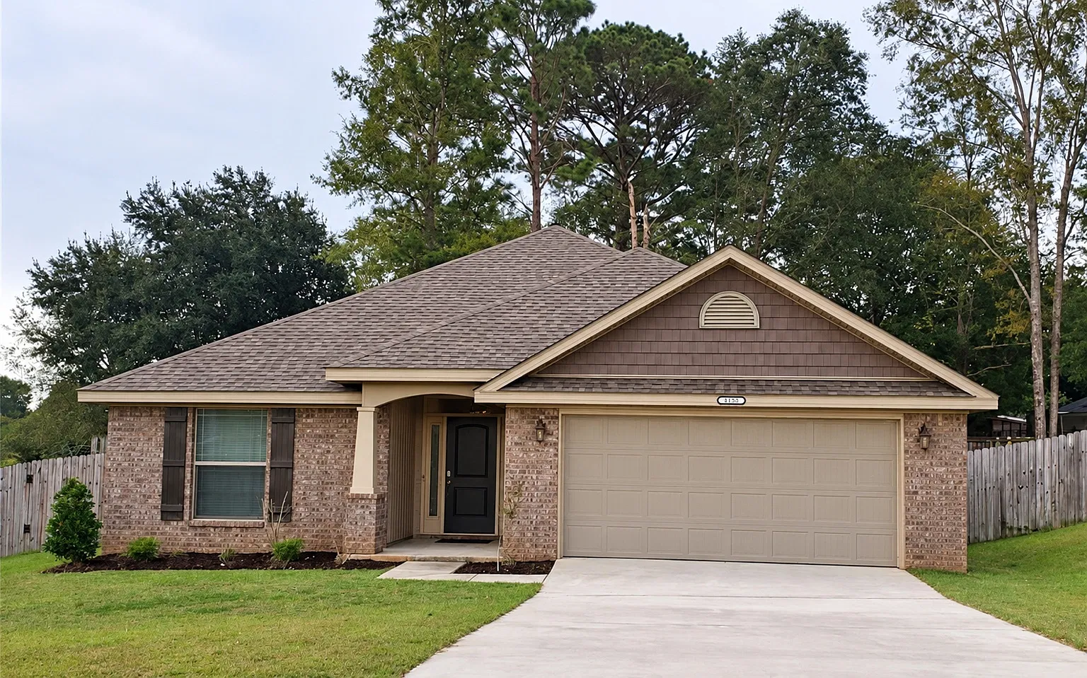 3 bed, 1700 sqft, $2,000 — Photo 1