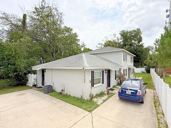 4th image of 11705 North Dr #B