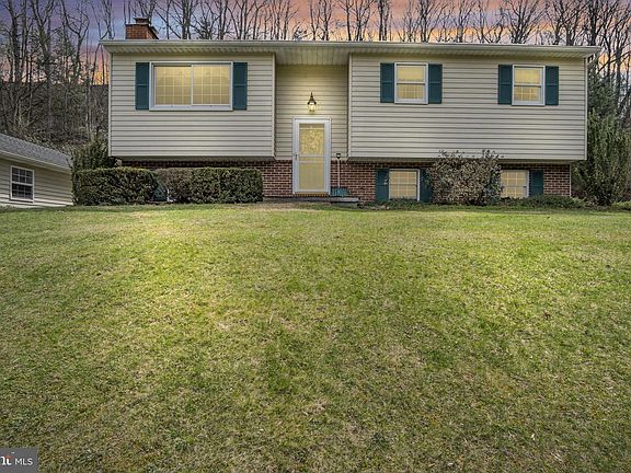 2nd image of 155 Greenbriar Rd