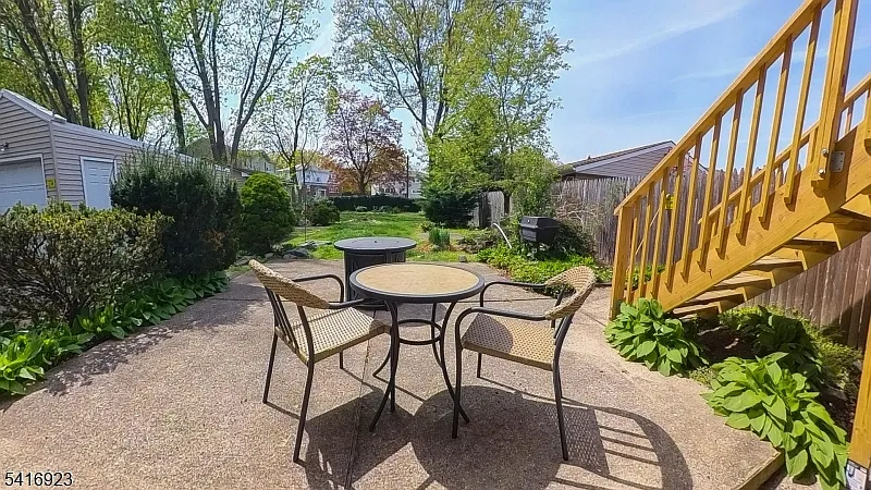 47 Paroubek St #1
